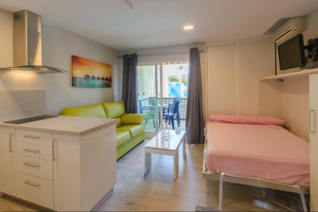 Apartamento 215. Primera Linea De Playa. Benalmadena Exterior photo